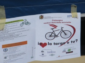 foto campagna targatura bici settembre 2012