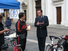 foto campagna targatura bici settembre 2012