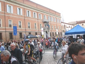 foto campagna targatura bici settembre 2012