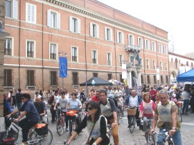 foto campagna targatura bici settembre 2012