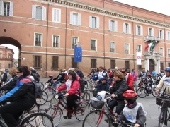 foto sciame di biciclette 2012