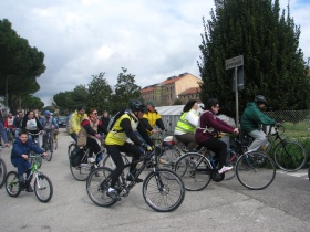 foto sciame di biciclette 2013