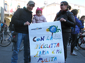 foto sciame di biciclette 2014