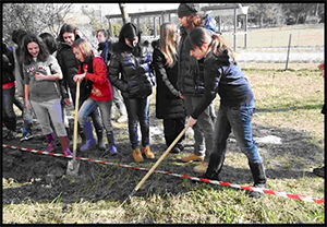 foto orto scuola media don minzoni